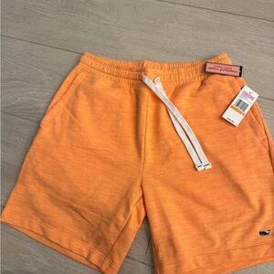 New! Vineyard Vines 7in slub knit jetty shorts